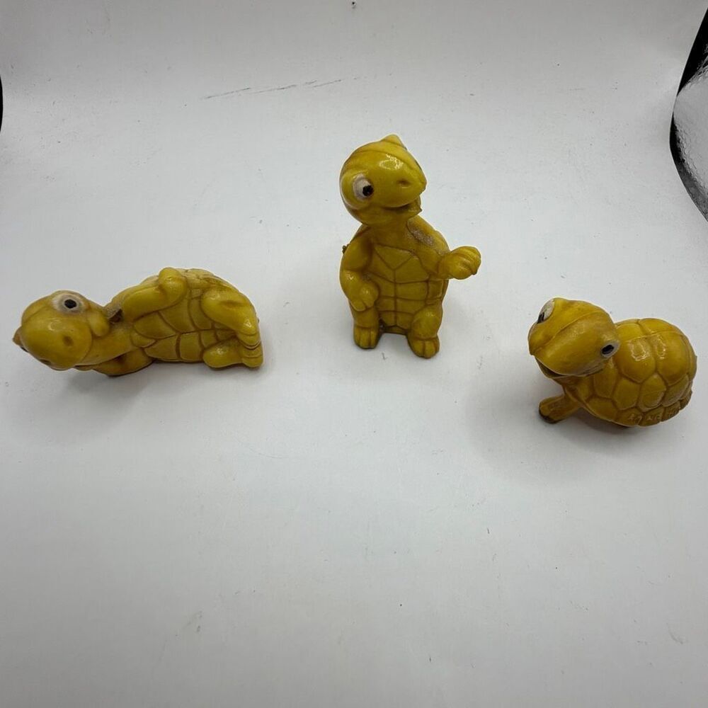 Vintage Turtles Resin Plastic Minatures Pencil Toppers Set of 3